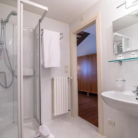 Le Di Ca'zenobio Hotel *